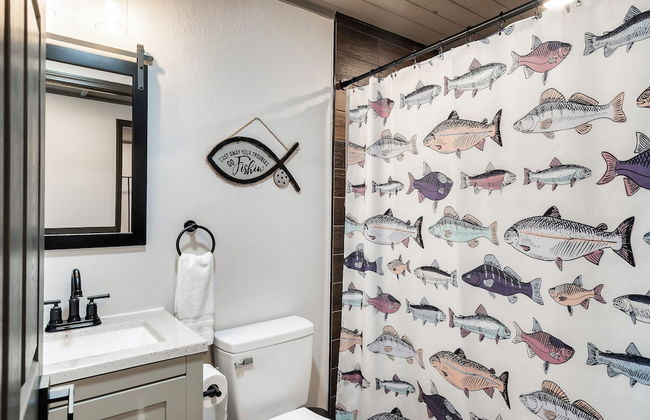 The Lodge at Lakeside - Photo 32