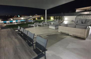 Sky Villa by Laranjal Rentals - Foto 50