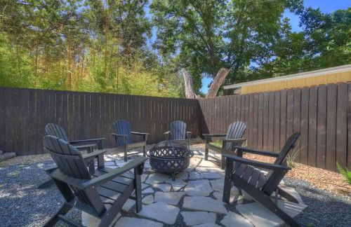 Southern Charm - Near Main With Hot Tub - Foto 26