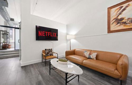 Central Downtown Apt Sleeps 8 & Enjoy Gaslamp - Foto 5