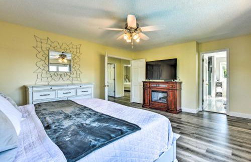 Pet-Friendly Maple Grove Gem with Private Yard! - Foto 19