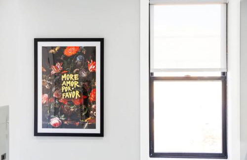 Stylish Two Bedroom Apartment with Free Indoor Parking - Foto 9