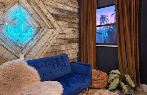 The Rum Locker - 1 King - 2 Twins - Private home and Patio - Sleeps 4 - Foto 23