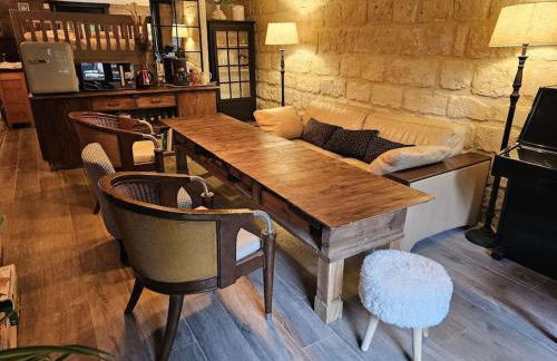 In city center and next to the train station - Foto 7