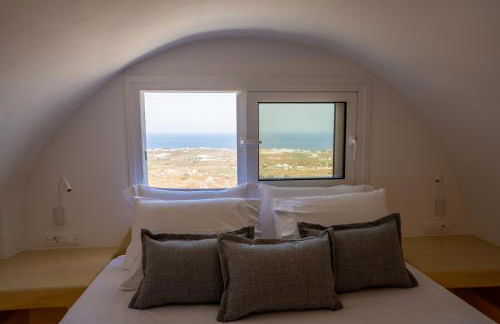 Theophrasti Suites - Photo 74