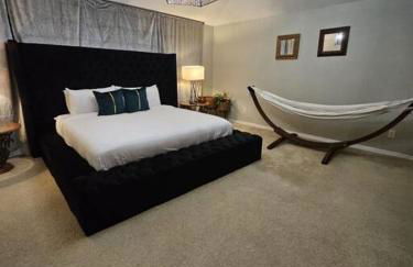 Maleficent's Disney's Jungle VR Retreat - Foto 8