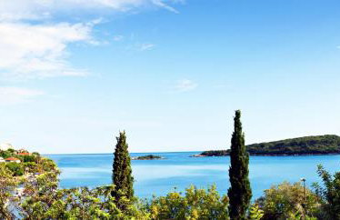 Villa Ana Apartments - Photo 17