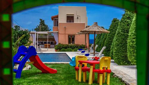 Elmyra Villa, Heated Pool & Walking to beach, By ThinkVilla - Foto 5, Garden