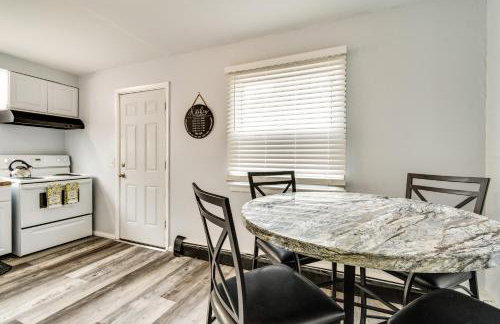 4 Mi to Dtwn Rochester: Charming Apt w/ Patio! - Foto 10
