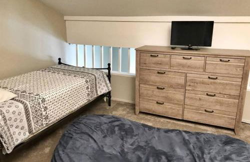 Rustic Modern Condo - Close to Village - Sleeps 10 - Foto 32