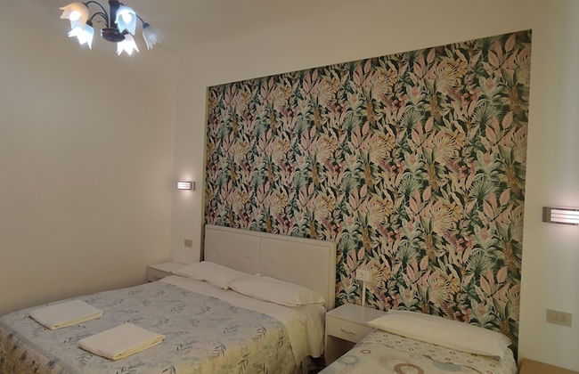 Caponi Bros - Photo 22