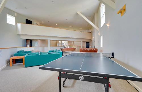 Ski-In/Ski-Out Magic Mountain Condo w/ Deck! - Foto 26
