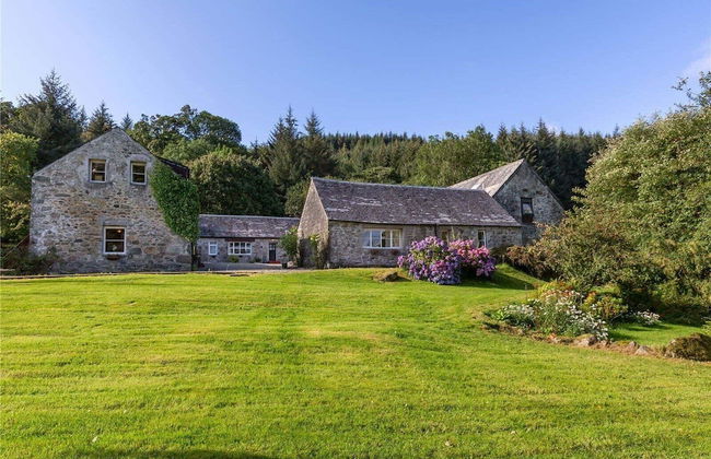 Killean Farmhouse Cottages - Photo 1
