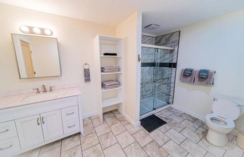 Newly Built Retreat in the Woods Near Acadia - Foto 26