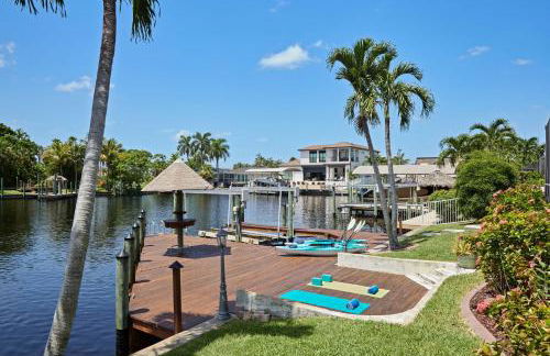 Cape Serenity- Premier Waterfront Villa with Kayaks and Bikes - Photo 34