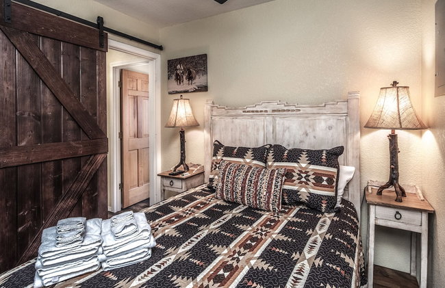 Midtown Riverfront by Ruidoso Vacation Rentals - Foto 11