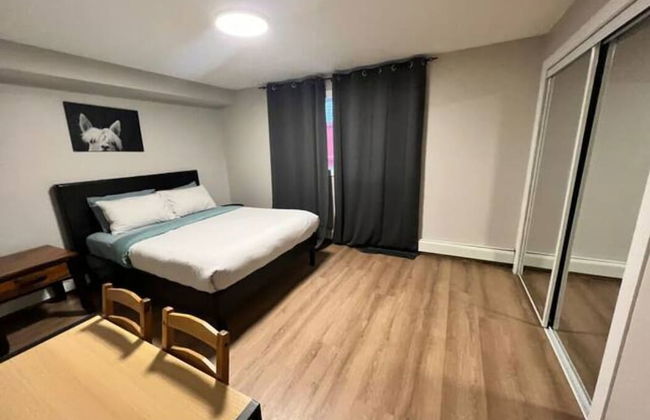 Cozy 1 Bedroom Rental With Den Free Parking Close to University - Photo 2