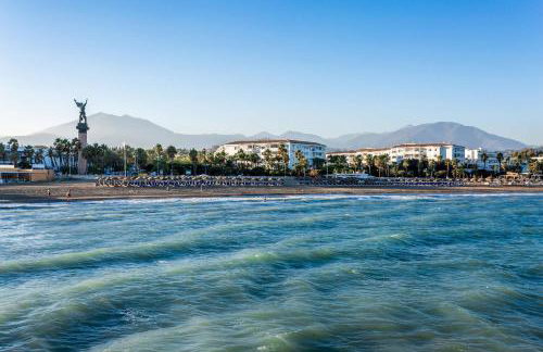 by RIVA - Gorgeous 2 Bedroom Apartment in Centre of Puerto Banus - Foto 21