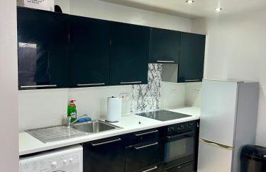 Modern 1-Bed Retreat Cozy, Bright and Central - Foto 6