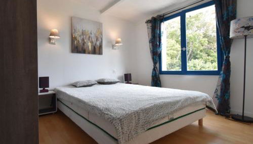 Tranquil Villa with Pool - Foto 2