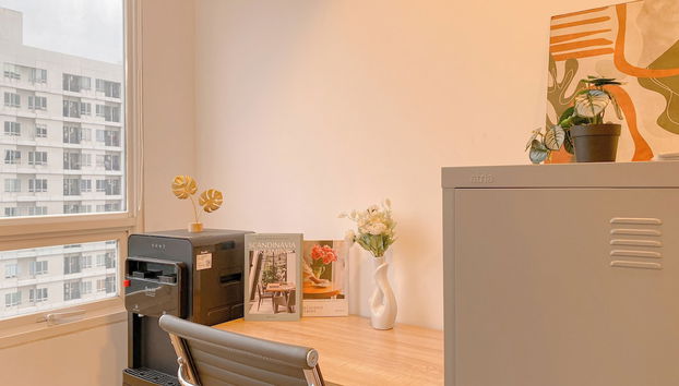 Minimalist And Comfy Studio Apartment At Cinere Bellevue Suites - Foto 3, Habitación