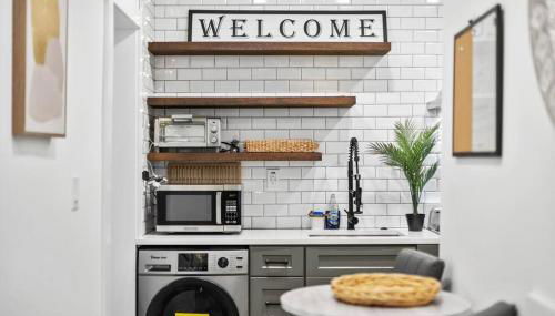 Lux Stay's Modern Loft Style Tiny Home in ATL - Foto 4