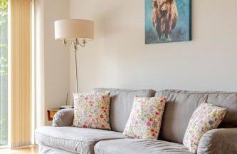 Spacious farmhouse with stunning valley views - Foto 35