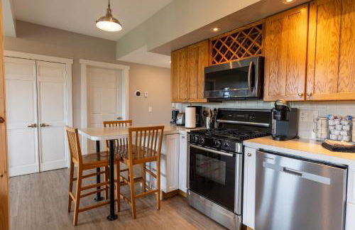 Spectacular Buckleberry View EV Recharge Hot Tub Fireplace Jacuzzi - Foto 10