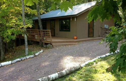 Secluded Waterfront Cabin Rental on Lake Superior near Red Cliff, Wisconsin - Foto 1