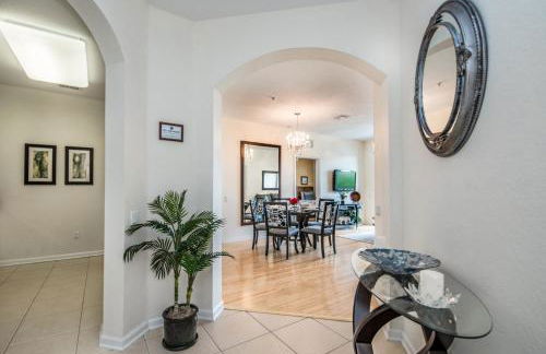 Luxurious Condo w Modern Design, near Disney - Foto 8