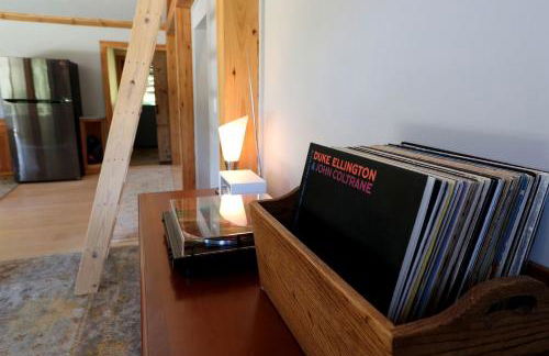 Gorgeous Cottage for Two, Overlooking Pond on 20 acres, Glamping in Pennsylvania - Foto 45