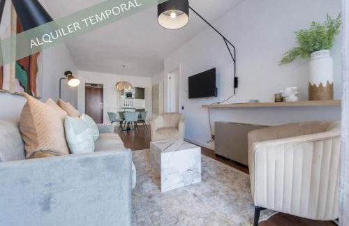 Tu Escapada Urbana - Plaza de Castilla III, Diseño y Localización - Foto 1