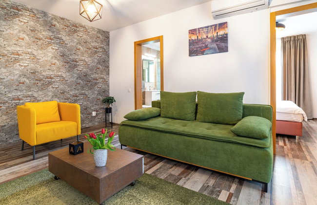 TCI Apartments - Photo 24