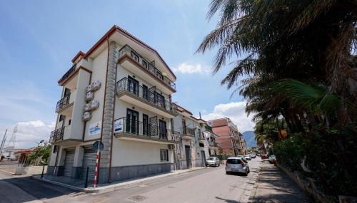 Seaside Ruins - Photo 1