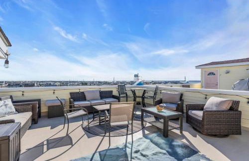 Rooftop Townhouse with 360 Views and Free Parking - Foto 17