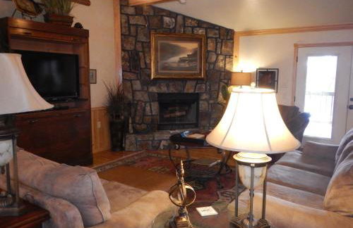 C20, Three bedroom, three bath log-sided, luxury Harbor North cottage with hot tub cottage - Foto 4