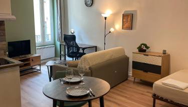 Escapade Ardéchoise - Parking Gratuit - Château à 2 pas - Foto 5