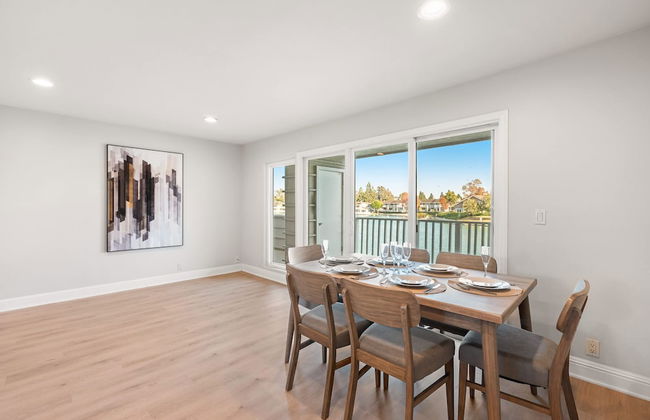 Waterfront Retreat With Stunning Views Modern Co - Foto 17