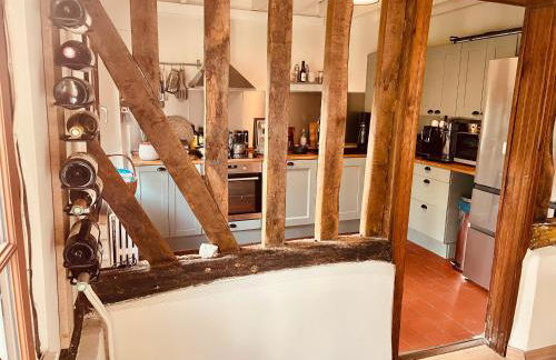 Beautiful Normandy Longere, billiards, heated pool - Foto 36