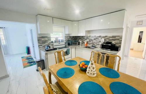 Bright & Cozy Family Home Near Dania Beach - Foto 3