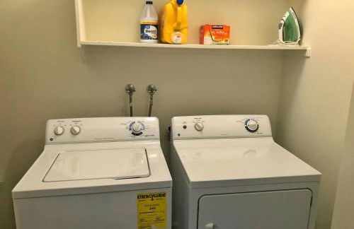 Near Zion Remodeled 4BR Sleeps 10 Patio - Foto 33