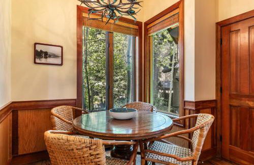 Chambers Lakeside Escape w Lake Views & HOA Access! - Foto 9