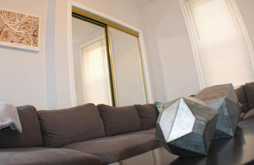 2 BR - Off Street Parking - Amazing View Nearby - Foto 6