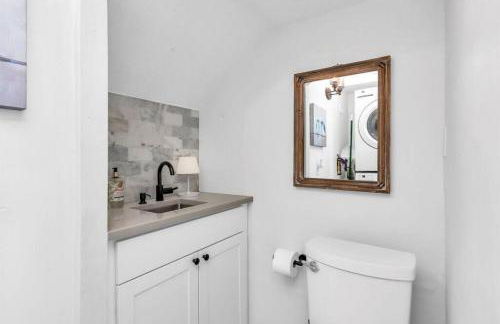 Tropical Estate w/ Guesthouse & Pool. Sleeps 8! - Foto 18