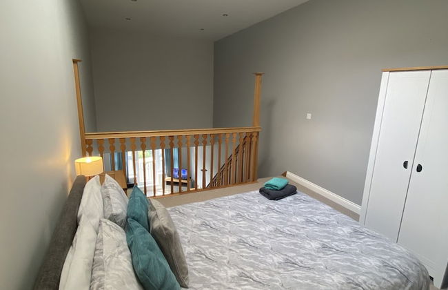 Pretty Properties - 30 Chaldron Court - Foto 1