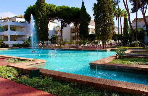 Apartment in El Presidente Beach Side New Golden Mile - Photo 33