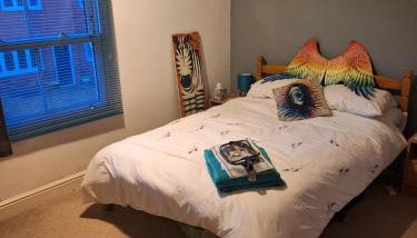 Double Ensuite in a colourful quirky terrace on a quiet leafy street - Foto 3