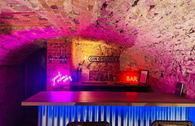 Luxury Group Celebration House With Hot Tub & Bar! - Foto 25