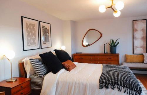 Hot Tub, 2 Blocks to Downtown Saugerties, Sleeps 8 - Foto 9