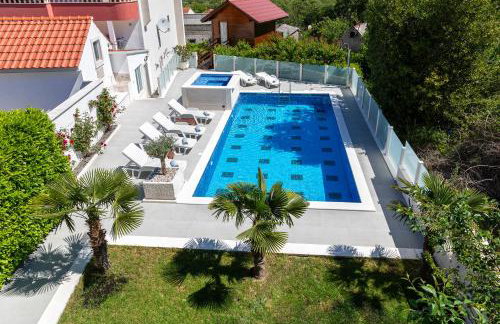 Lux apartment Sara with heated pool and jacuzzi - Foto 4